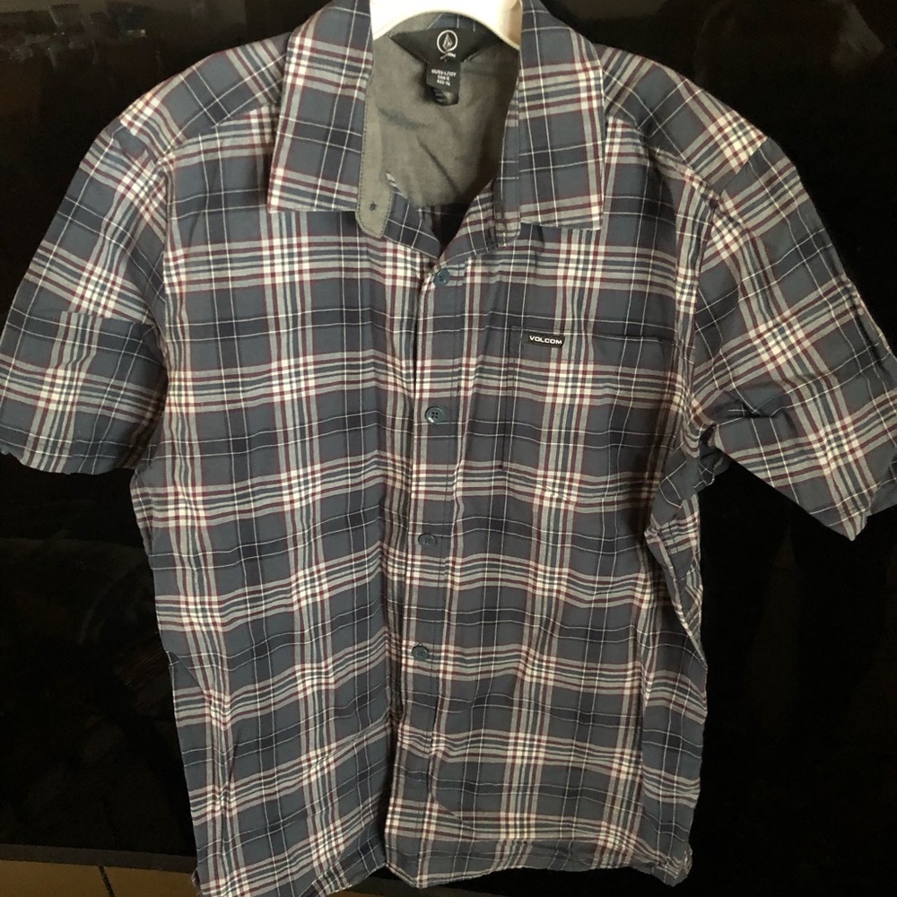 Boys Volcom button shirt